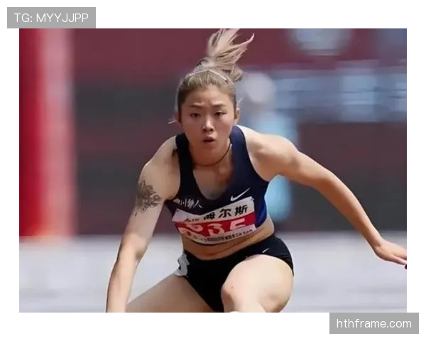 吴艳妮训练完还得自己打扫器材室?感觉不像明星啊这日常… 吴艳妮训练完还得自己打扫器材室?感觉不像明星啊这日常…